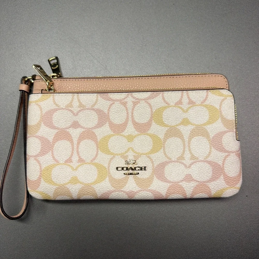 Coach Double Zip Wristlet Signature Canvas Pastel Pink Yellow Gold Hardware
